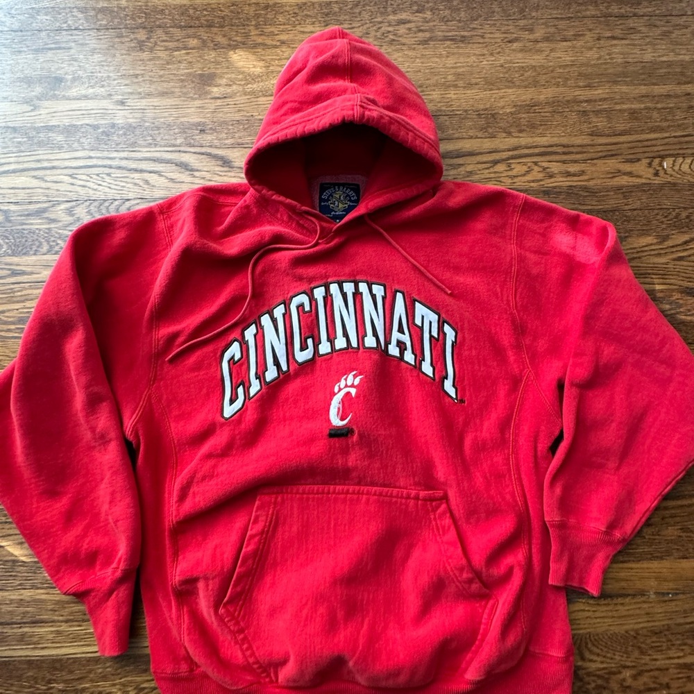 #660 UNIVERSITY OF CINCINNATI BEARCATS (VINTAGE) STEVE & BERRY’S VINTAGE HOODIE - Picture 2 of 13